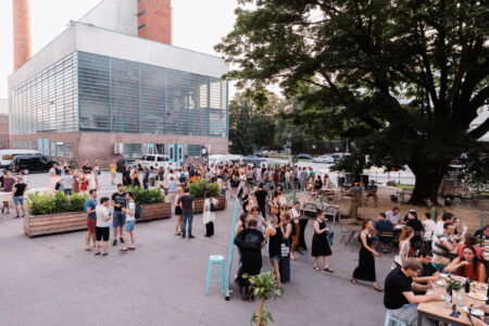 Il cortile con la centrale termica della Tabakfabrik