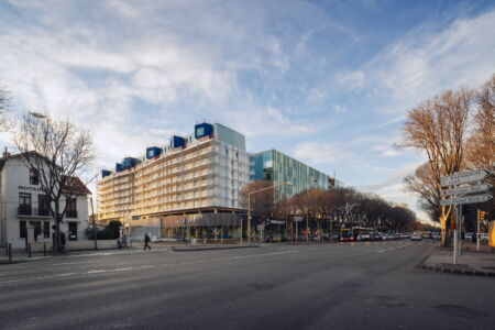 Residenze in boulevard Michelet sull’area dell’ex Renault di Atelier(s) Alfonso Femia e Carta_Associés (© Stefano Anzini)