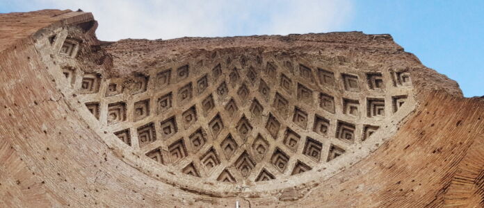 Dettaglio del catino absidale est a intervento concluso (© A61S - Acaia 61 Studio Architecture)