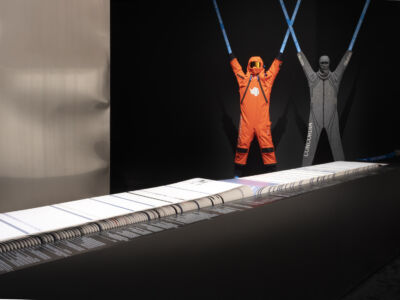 Giulia Foscari e UNLESS, con installazione di Arcangelo Sassolino, "Antarctic Resolution" (© Fabio Oggero)