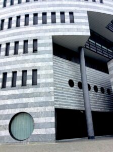 La Bank for International Settlements di Mario Botta (© Arianna Panarella)