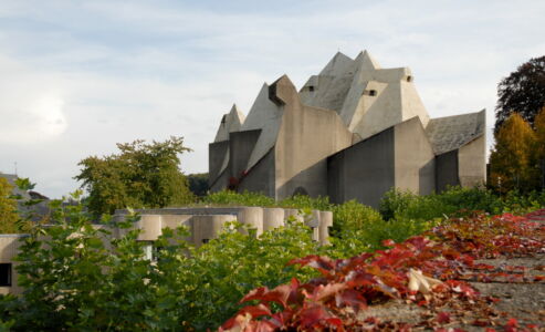 Gottfried Böhm, Maria Königin des Friedens, Neviges, 1963-1972. Vista dalla strada processionale