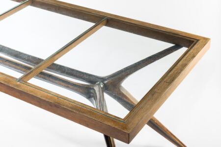 Tavolo dell'arredo di Casa Albonico, Carlo Mollino (1944, © Triennale Milano - foto Gianluca Di Ioia)