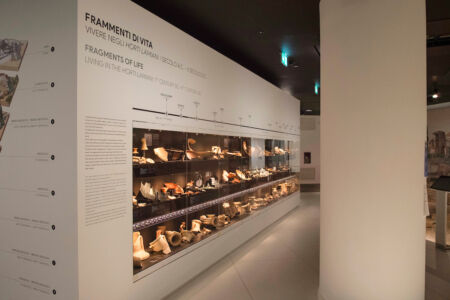 Sezione 8, Frammenti di vita (© Museo Ninfeo)