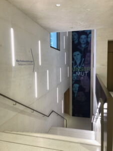 Rampa dall'atrio per i locali al sottopiano (foto Daniela Völkel)