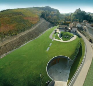 Studio Archicura, ampliamento della tenuta vitivinicola Cascina Adelaide a Barolo (Cuneo, 2016 - foto di Fiorenzo Calosso)