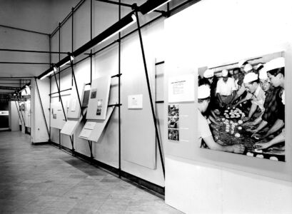 Mostra "Il Comune e i cittadini" (1954, © Archivio Lavarello)