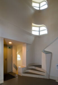 Dettaglio interno inizio scala