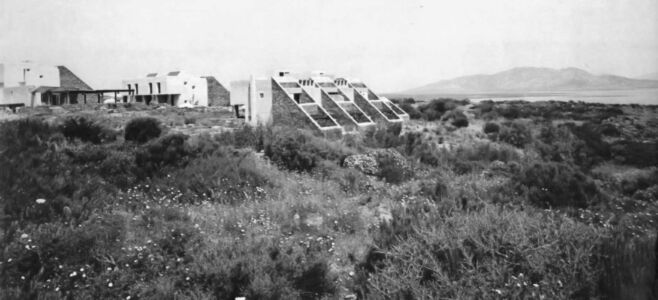 Complesso alberghiero “L’Ancora” a Stintino (SS); con E. Tonca - Vista esterna 1971-74