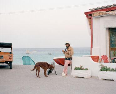 Luigi Ghirri, ‘Isole Tremiti, 1985’, da Puglia. Tra albe e tramonti (MACK, 2022). Courtesy the estate of the artist e MACK.