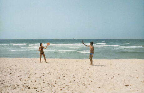 Ile Rousse, 1976, dal libro Kodachrome (© Eredi di Luigi Ghirri)