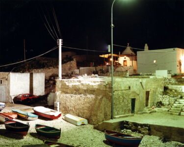 Luigi Ghirri, Polignano a Mare 1987 (mostra "Luigi Ghirri. Tra albe e tramonti. Immagini per la Puglia")