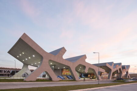 Raststaette a Goris (© Marcus Buck)