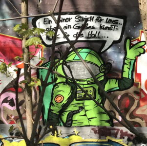 Street art lungo il percorso superiore (foto Francesca Petretto)