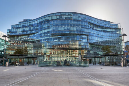 Plaza Bizkaia (Courtesy Bilbao Turismo)