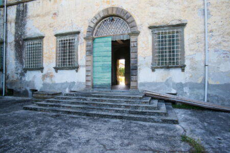Ex monastero agostiniano di Vicopelago (Lucca, © Elena Franco)