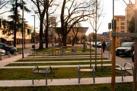 Piazza dell’Isolotto, Firenze, foto di Guido Mezzera