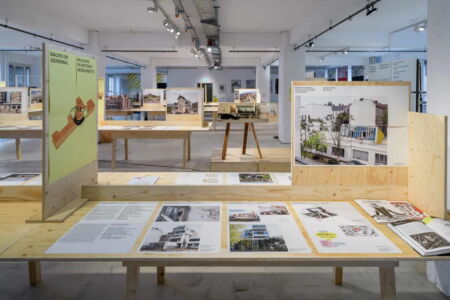 Allestimento, dettaglio interno mostra DAM Ostend. Foto di Moritz Bernoully