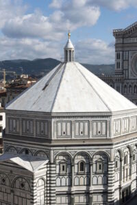 Il Battistero dopo i lavori di restauro esterno (© courtesy Opera di Santa Maria del Fiore foto di Claudio Giovannini)