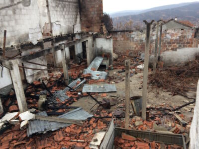 La Casa di Isilda e Aires dopo l'incendio (© ateliermob)