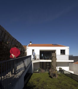 La Casa di Neil e Catherine (© Fernando Guerra)