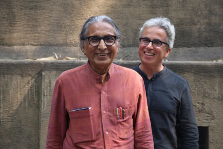 Doshi con l'autore dell'articolo Sandro Rolla