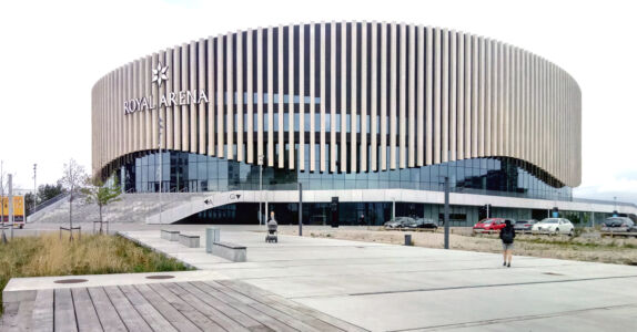 Ørestad – Royal Arena, progettata dello Studio 3XN, costruita nel 2017 (© Giuliano Valeri)