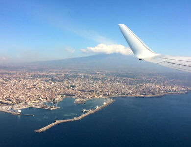 In volo su Catania (© Società Aeroporto Catania)