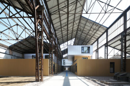 I Capannoni delle Ex Officine Meccaniche “Reggiane” di Andrea Oliva