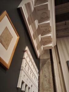 Particolare dell’approfondimento su Palazzo Alberini a Roma: modelli 3d di facciata e cornicione, schizzo di cornice di Raffaello (© Pietro Giovanni Pistone)