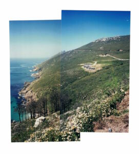 Cimitero di Finisterre, in fondo il Faro