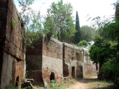 Necropoli etrusca della Banditaccia, Cerveteri, Lazio (foto di Louis-garden, CC BY-SA 3.0)