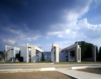 Il Centro culturale ebraico. Duisburg, Germania, 1996-2000 (© Zvi Hecker)