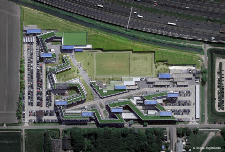 Amsterdam, Konigin Máximakazerne, Amsterdam Schiphol (© Zvi Hecker)