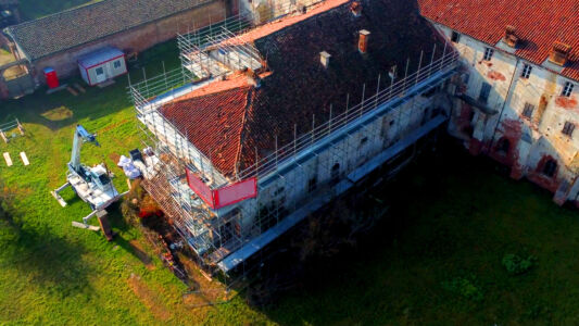 Restauri all'abbazia di Staffarda