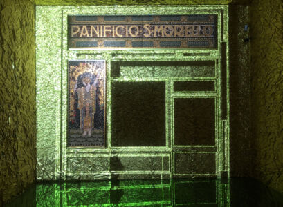 La video installazione dedicata al mosaico di Demetra (© Foto Archivio AutonomeForme)