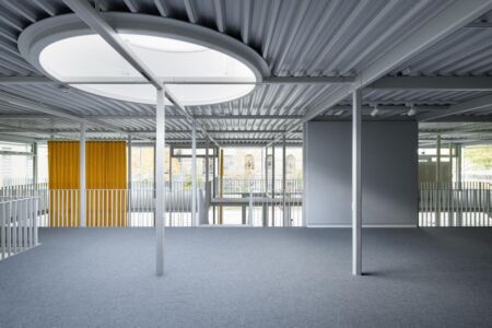 Vista del lucernario centrale (© Lemmart Ken Shimizu)