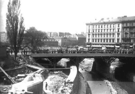 Paratie presso Elisabethbrücke 1897 (© Wien Kanal)