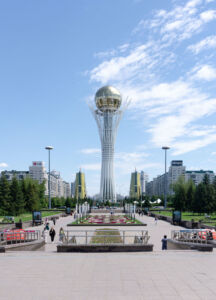 N. Nazarbaev, A. Rustembekov, Torre Bayterek, © Federico Marcomini