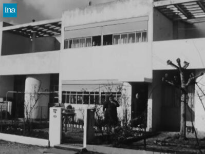 Fotogramma tratto dal documentario di W. Schiller, “Cité Le Corbusier à Pessac” (1967; video online - fonte: ina.fr)