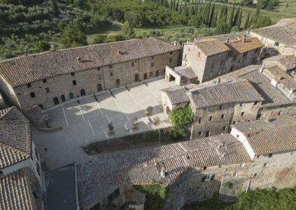 Opera su spazi pubblici, paesaggio e rigenerazione: Borgo di Torri, UBIQUA ARCHITETTURA