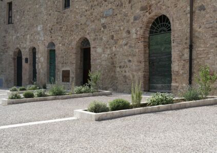 Opera su spazi pubblici, paesaggio e rigenerazione: Borgo di Torri, UBIQUA ARCHITETTURA