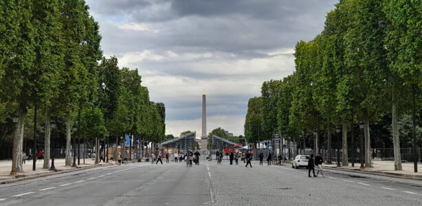 Gli Champs Élysées verso Place de la Concorde