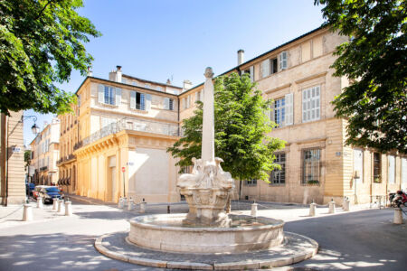 Fontana in Piazza dei Quattro Delfini,
Aix en Provence