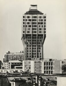 Torre Velasca, Milano (© Archivio Studio BBPR - Comodato Alberico Belgiojoso)