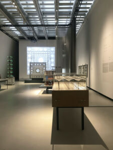 Allestimento sezione “Ecodinamica” (© Alessandro Brunelli)