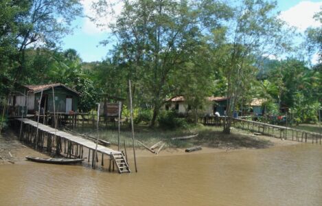 Una comunità lungo il fiume, Belém (© Camilo Vladimir de Lima Amaral e Harley Silva)