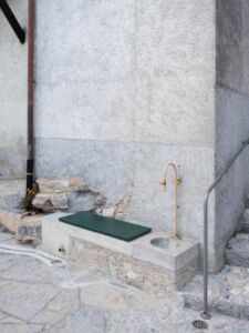 Sette interventi a Monte , StudioSer, Svizzera (© Studio Ser Sven Hogger) (© Del Rio Bani)