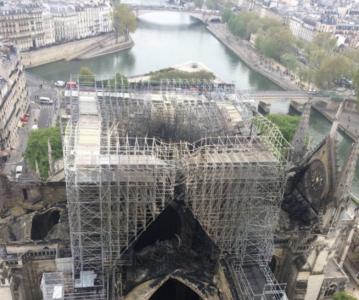 L'impalcatura danneggiata, Notre Dame, Parigi