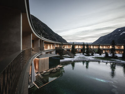 PAO, MENZIONE "U40", l’OLM Nature Escape a Campo Tures (BZ), AGA Andreas Gruber Architekten (© Koni Studios)